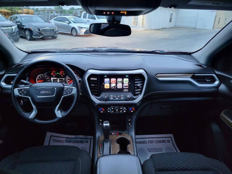 2017 GMC Acadia SLE-2