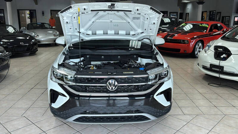 2023 Volkswagen Taos SEL 4Motion