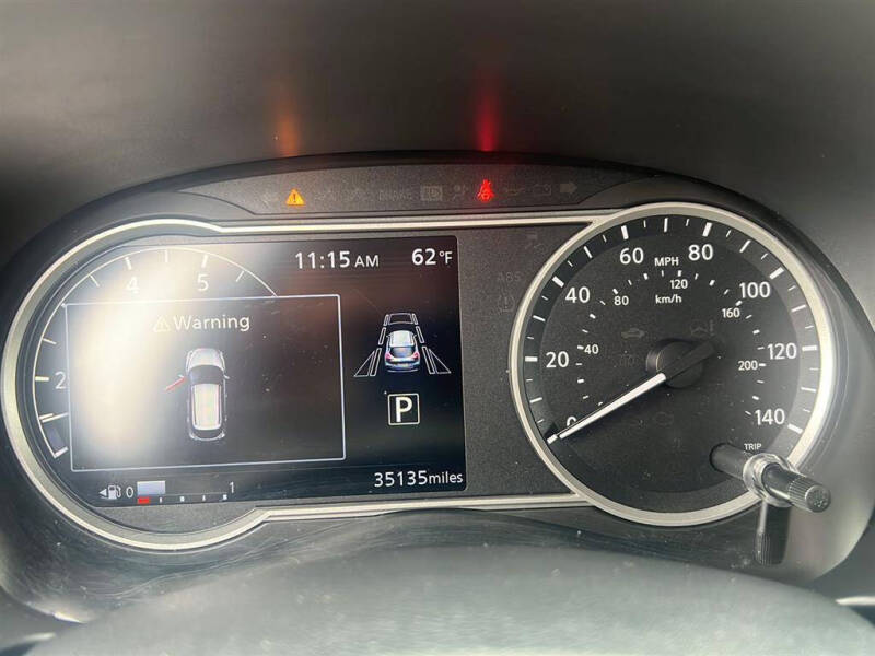 2020 Nissan Kicks SR