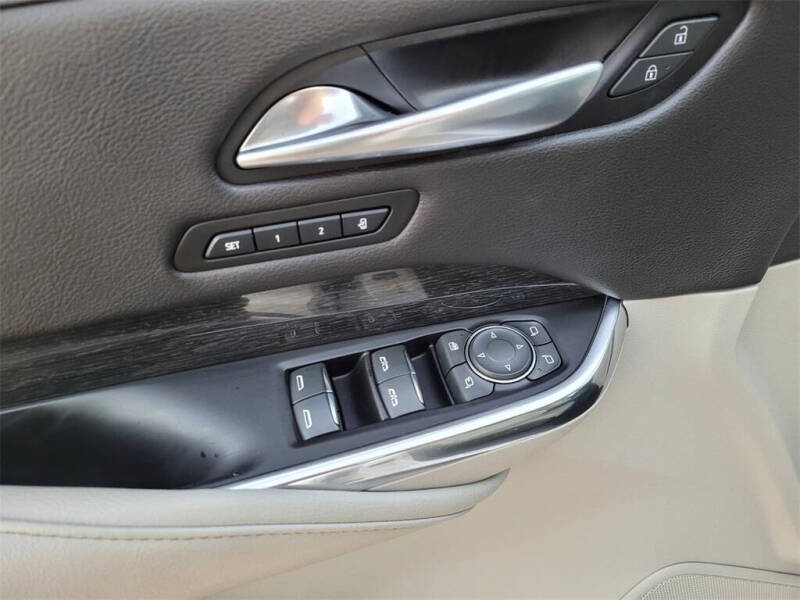 2019 Cadillac XT4 Premium Luxury