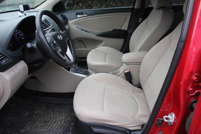 2015 Hyundai Accent GLS