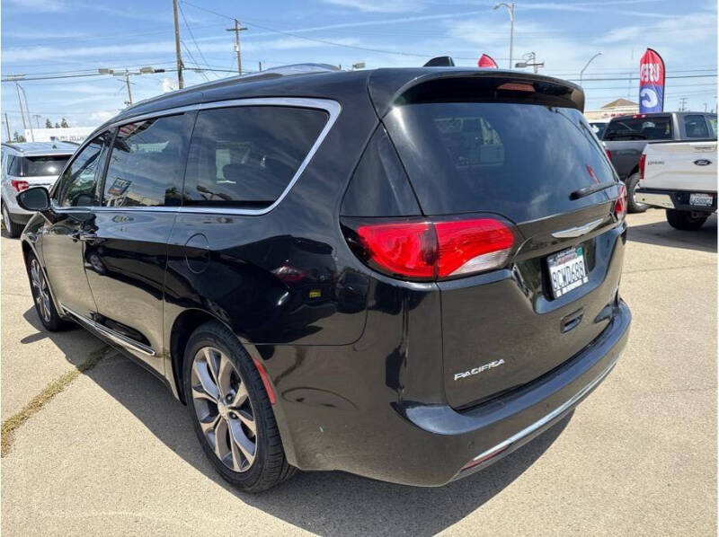 2017 Chrysler Pacifica Limited