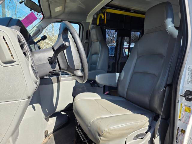 2012 Ford E-Series E-350 SD