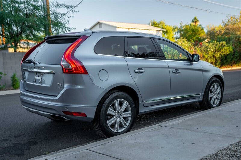 2017 Volvo XC60 T5 Inscription