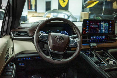 2023 Toyota Sienna Platinum 7-Passenger