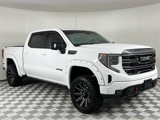 2022 GMC Sierra 1500 AT4's photo