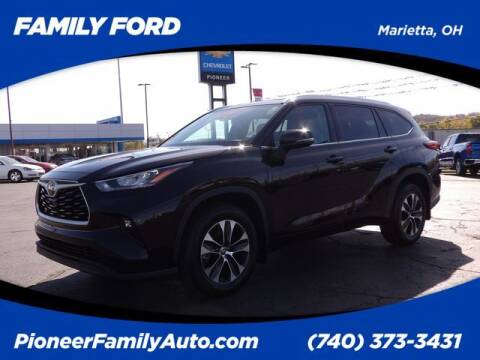 2020 Toyota Highlander for sale at Pioneer Family Preowned Autos of WILLIAMSTOWN in Williamstown WV