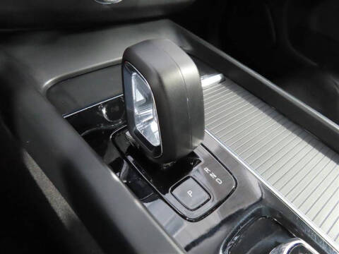 2023 Volvo XC60 B5 Core