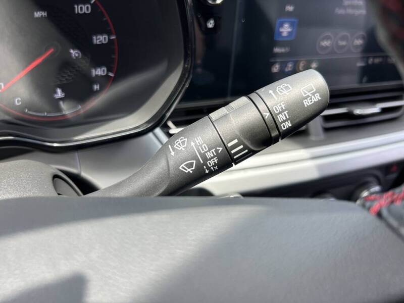 2025 Chevrolet Trax RS