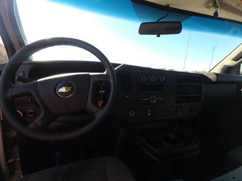 2017 Chevrolet Express 2500