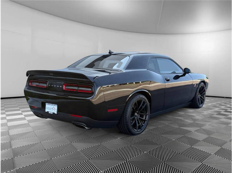 2021 Dodge Challenger