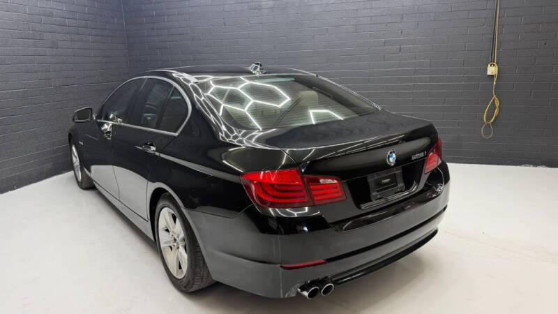2013 BMW 5 Series 528i