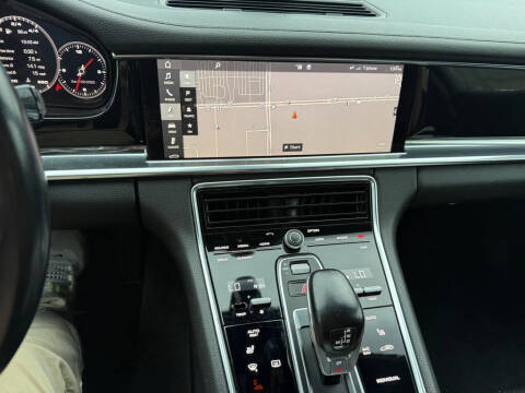 2017 Porsche Panamera
