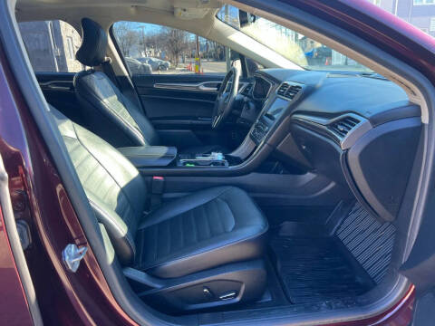 2018 Ford Fusion Energi SE Luxury