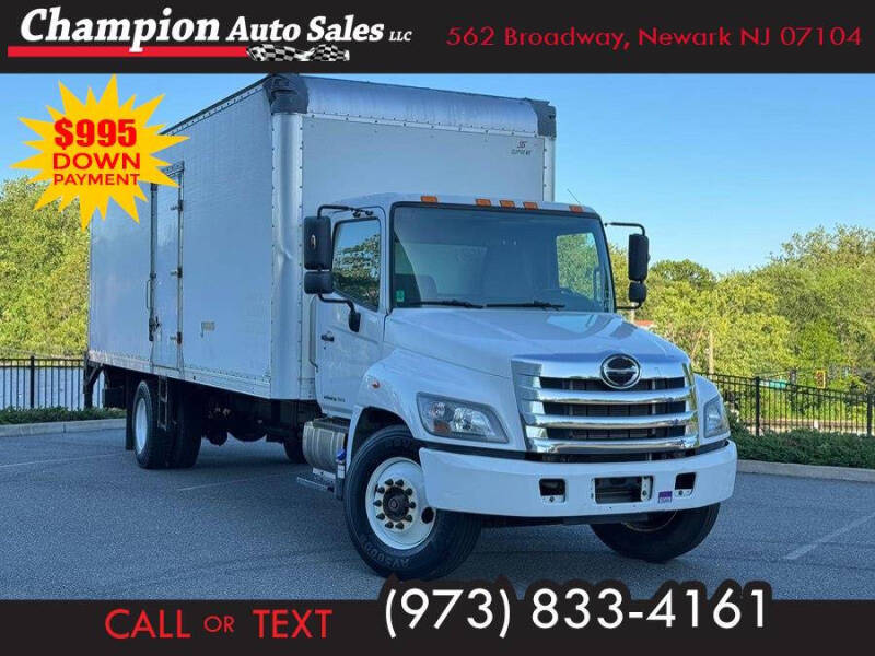 2019 Hino 338