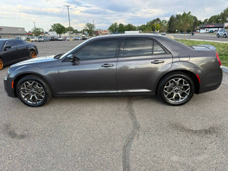 2017 Chrysler 300
