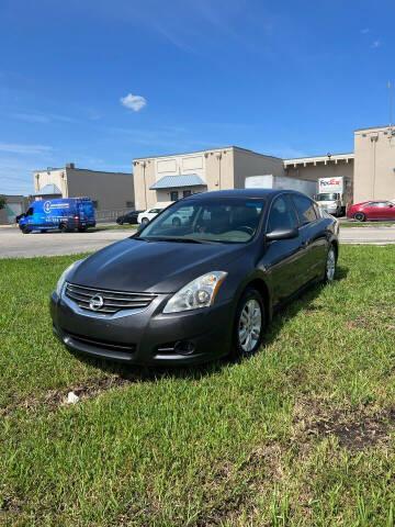 2012 Nissan Altima for sale at MIAMI AUTOWISE, LLC. in Miami FL