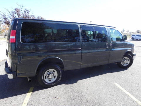 2017 Chevrolet Express LT 3500