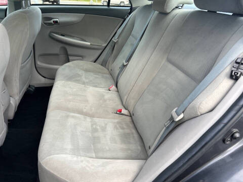 2012 Toyota Corolla LE