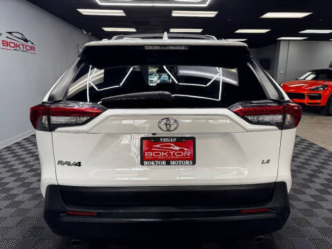 2021 Toyota RAV4 LE