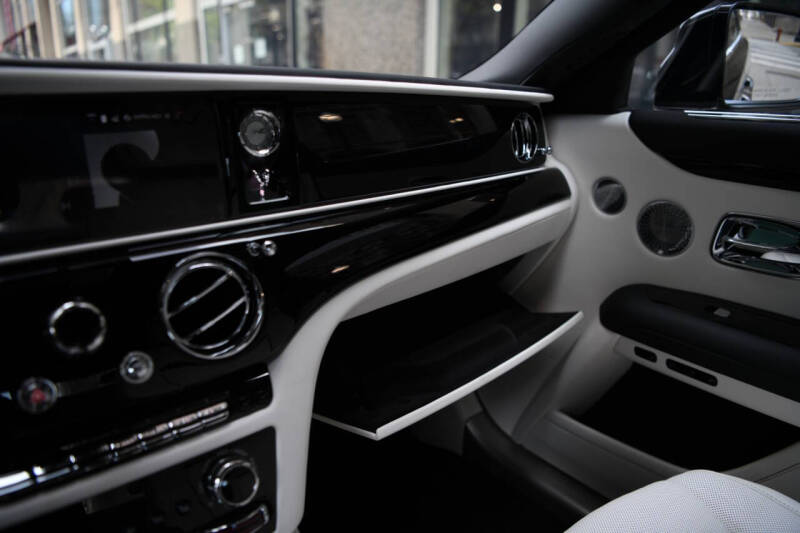 2025 Rolls-Royce Ghost