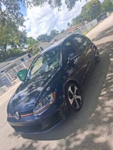 2017 Volkswagen Golf GTI Sport