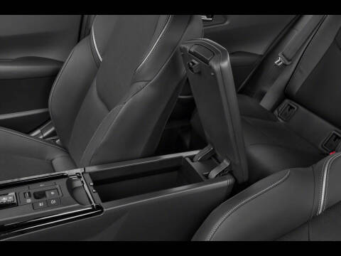 2025 Toyota Prius XLE