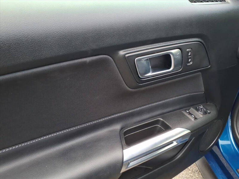 2023 Ford Mustang EcoBoost