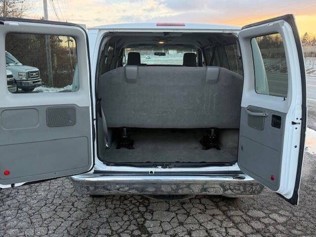 2012 Ford E-Series E-350 SD XL