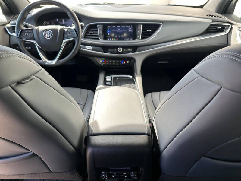 2023 Buick Enclave Premium