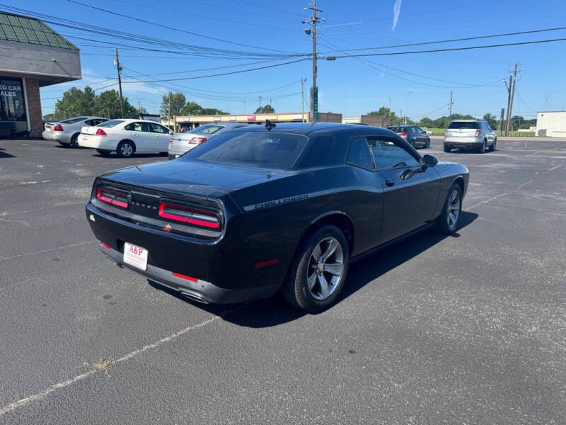 2015 Dodge Challenger SXT