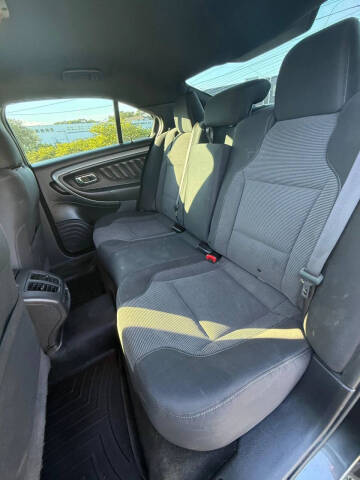 2018 Ford Taurus SEL