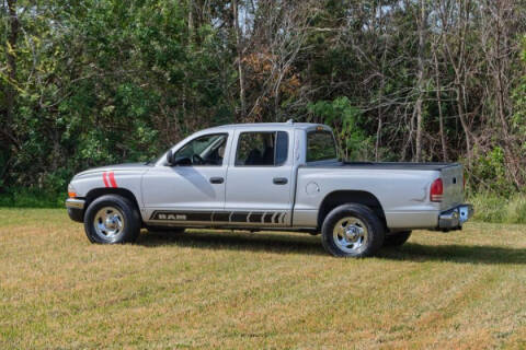 2004 Dodge Dakota for sale at Haggle Me Classics in Hobart IN
