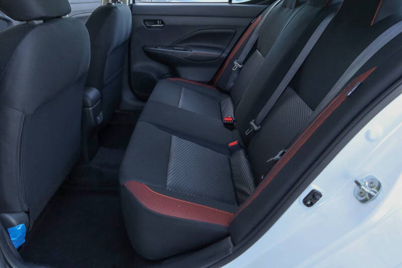 2025 Nissan Versa SR