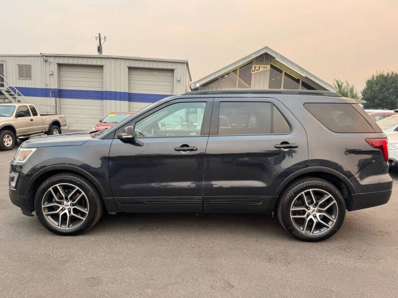 2017 Ford Explorer Sport