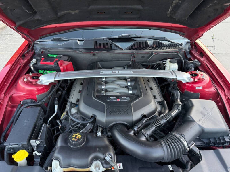 2013 Ford Mustang GT Premium
