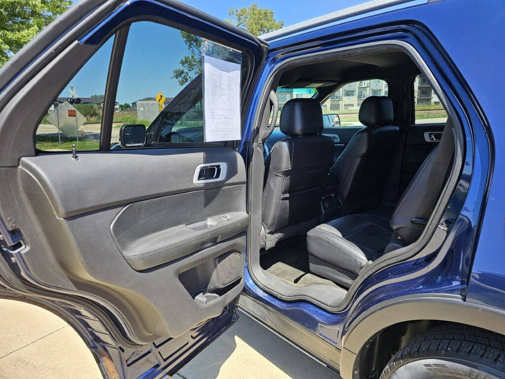 2012 Ford Explorer for sale at Bigfoot Auto in Hiawatha, IA