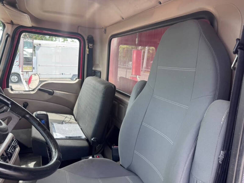 2007 Mack CV713