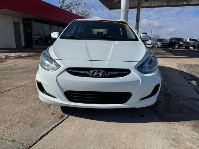 2012 Hyundai Accent GS