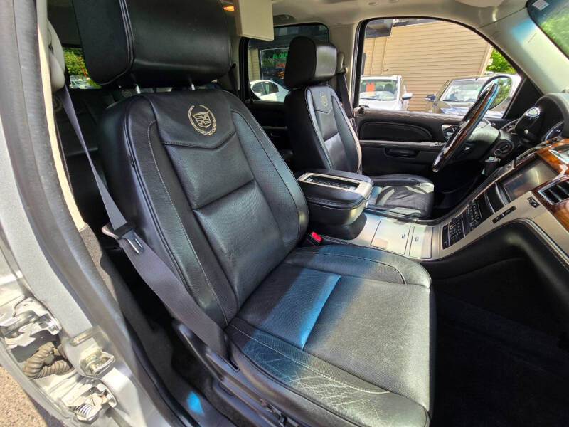 2014 Cadillac Escalade Platinum