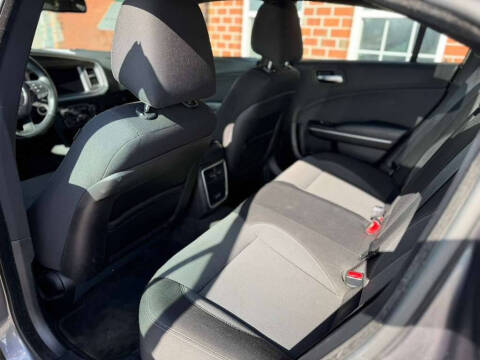 2016 Dodge Charger SE