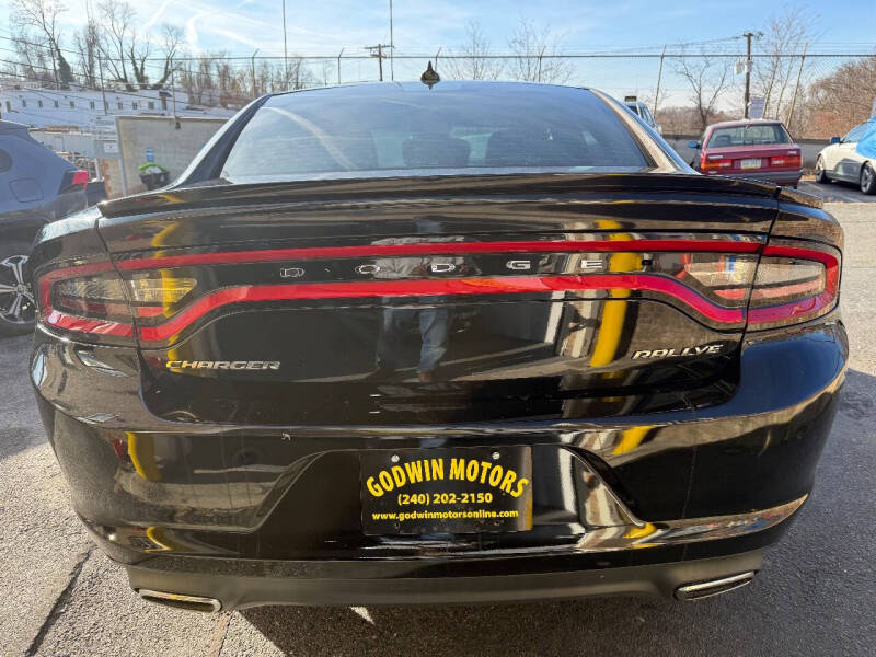 2017 Dodge Charger SXT