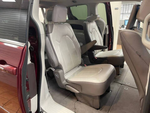 2018 Chrysler Pacifica Touring L Plus