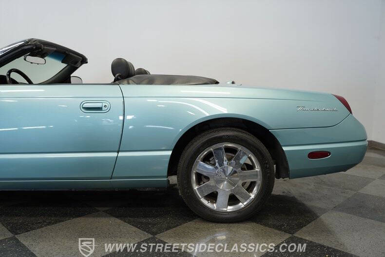 2002 Ford Thunderbird Deluxe
