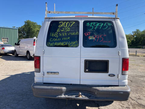 2007 Ford E-Series E-250