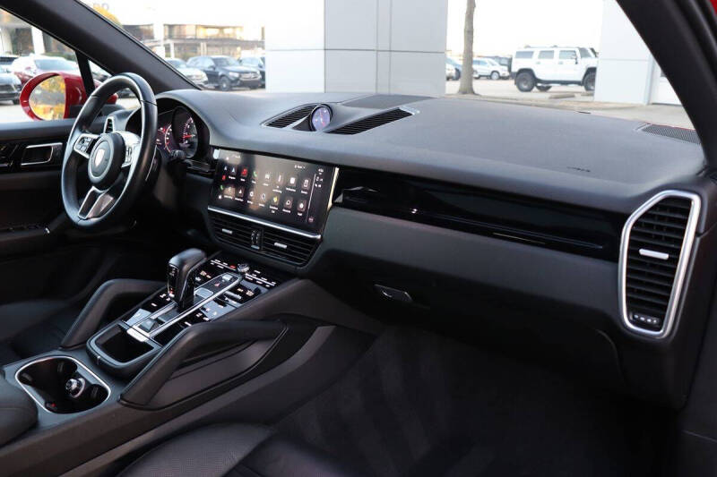 2023 Porsche Cayenne