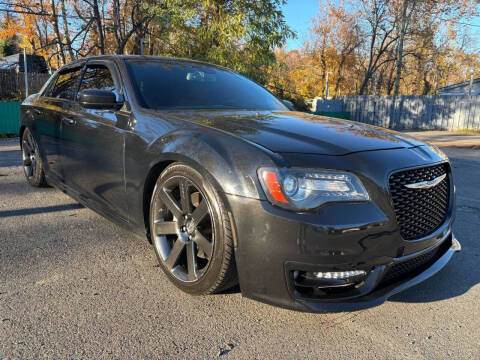 2014 Chrysler 300 SRT8