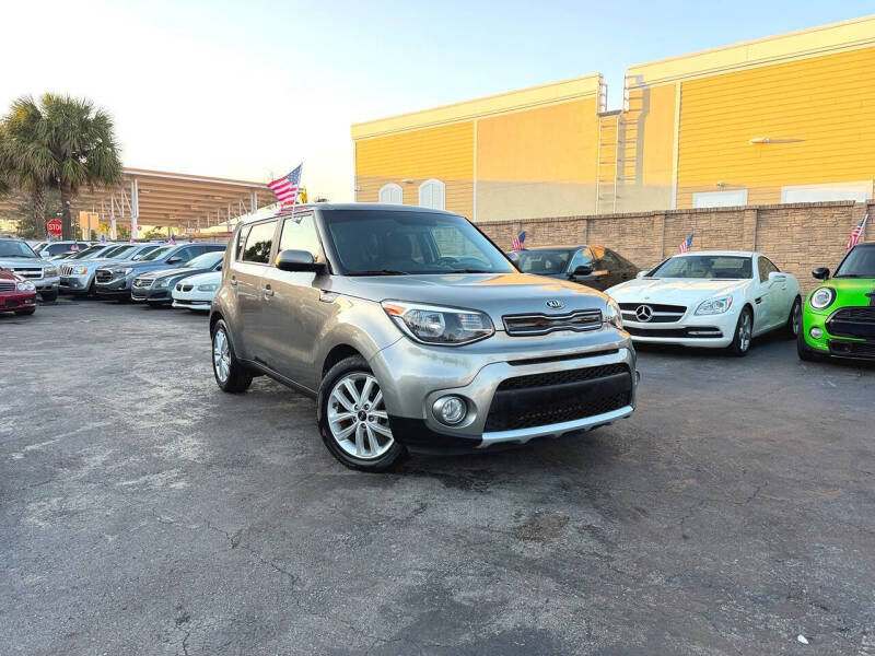 2019 Kia Soul +