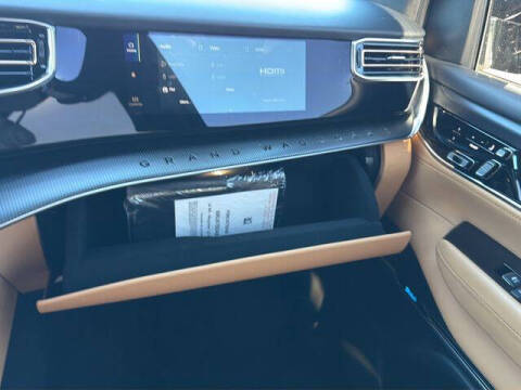 2024 Jeep Grand Wagoneer Series III