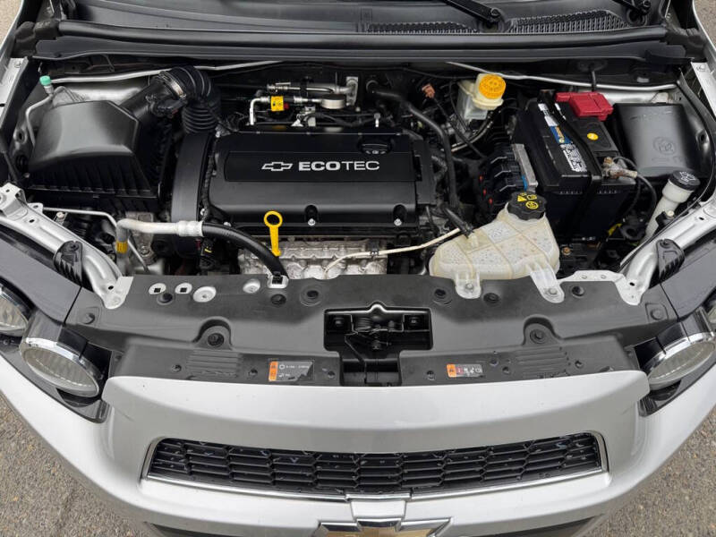 2013 Chevrolet Sonic LS Auto